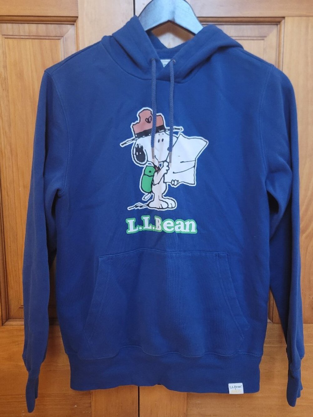 LL Bean Peanuts Hoodie Womens Small Blue Maine Snoopy Sweatshirt Take a Hike